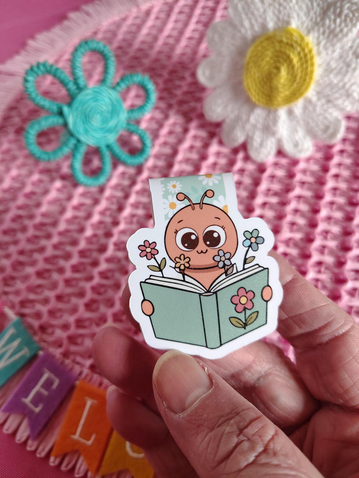 Cute Floral Reading Bookworm Magnetic Bookmark